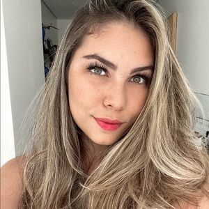 Meet your Posher, Alessandra